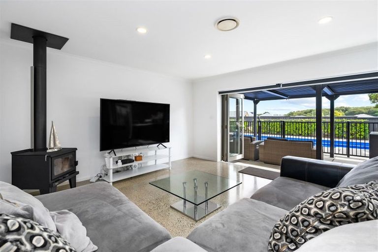 Photo of property in 8 Heartstone Place, Te Kamo, Kamo, 0185