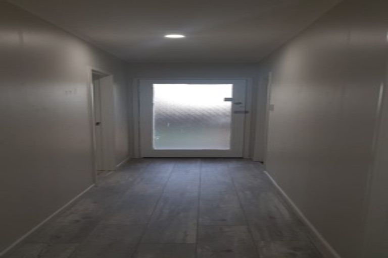 Photo of property in 27a Manuroa Road, Takanini, 2112