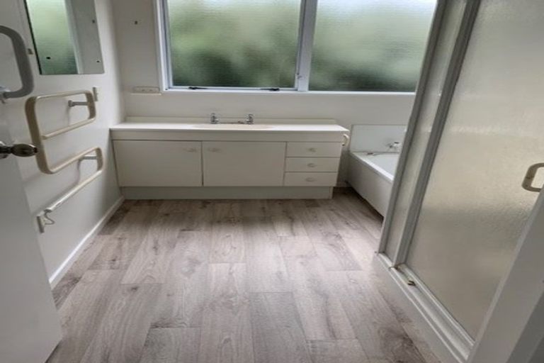 Photo of property in 2 Beachwater Grove, Paraparaumu Beach, Paraparaumu, 5032