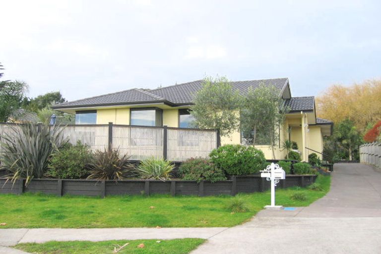Photo of property in 18 Willowbank Close, East Tamaki Heights, Auckland, 2016