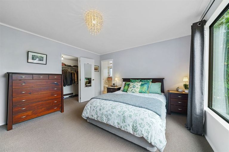 Photo of property in 38 James Cook Drive, Whitby, Porirua, 5024