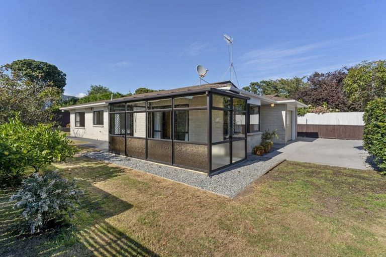 Photo of property in 6a Warrimoo Street, Paraparaumu, 5032