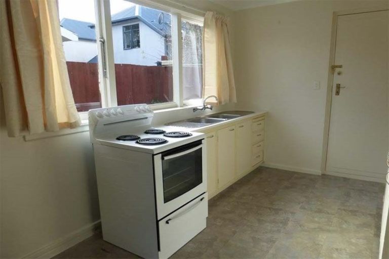 Photo of property in 2/8 Stanmore Road, Phillipstown, Christchurch, 8011