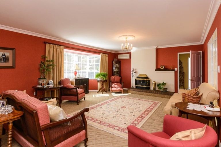 Photo of property in 42 Waikawa Road, Owaka, 9535