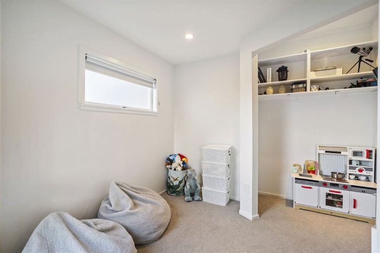 Photo of property in 1/306 Beach Road, Campbells Bay, Auckland, 0630