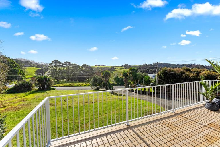 Photo of property in 17 Pakiri Road, Leigh, Warkworth, 0985