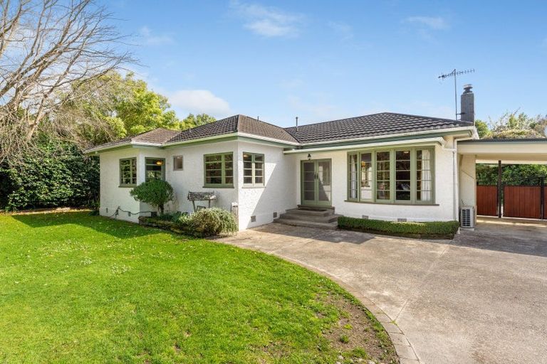 Photo of property in 79 Pahiatua Street, Hokowhitu, Palmerston North, 4410