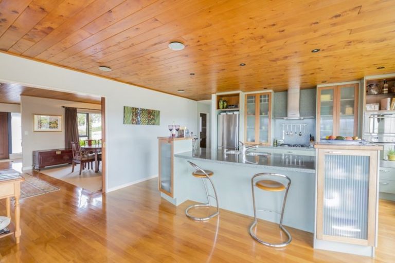 Photo of property in 9 Kotare Place, Sandspit, Warkworth, 0982