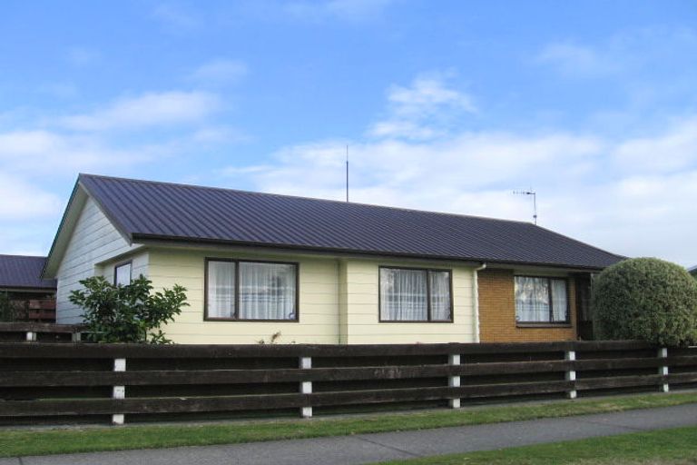 Photo of property in 13a Durham Avenue, Tamatea, Napier, 4112