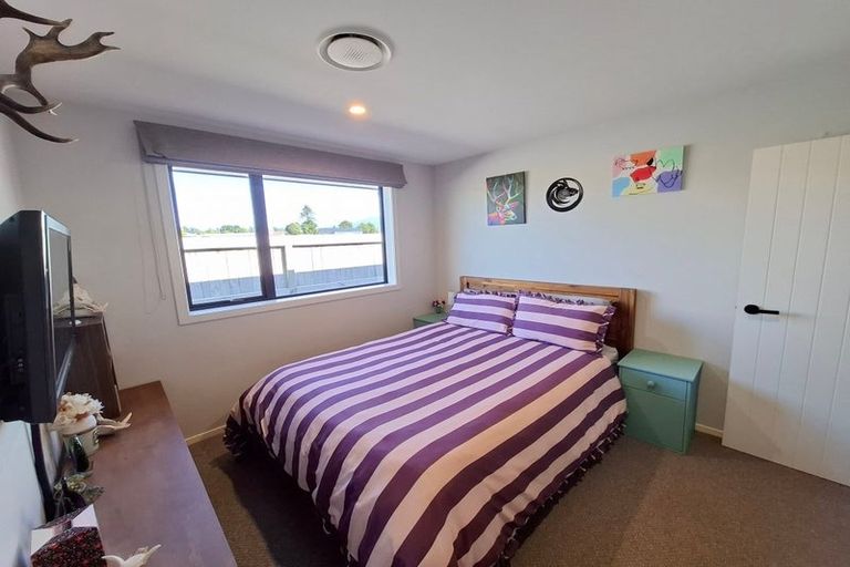 Photo of property in 5 Wheki Lane, Inglewood, 4330