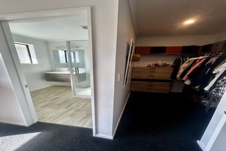 Photo of property in 1 Waireka Street, Pegasus, 7612