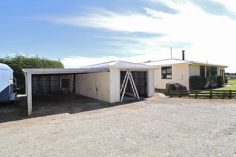 Photo of property in 425 Stirrat Street, Tisbury, Invercargill, 9877