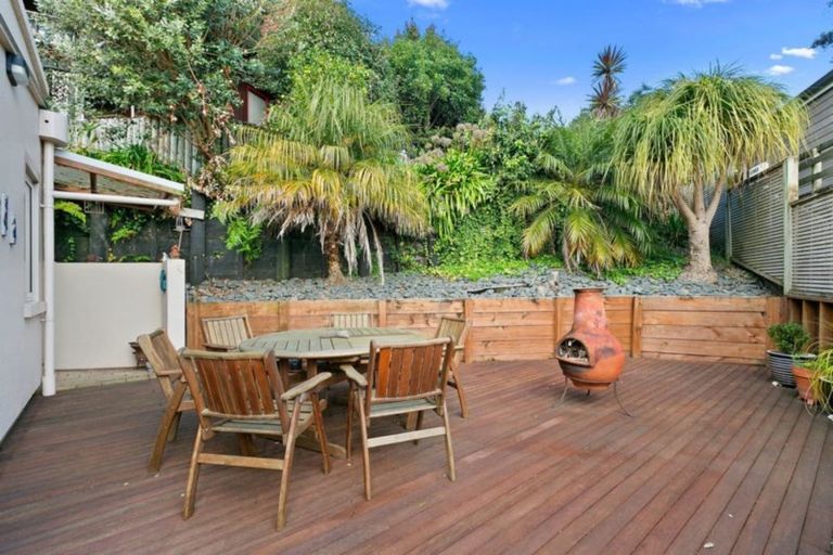 Photo of property in 118a Fourth Avenue, Tauranga, 3110