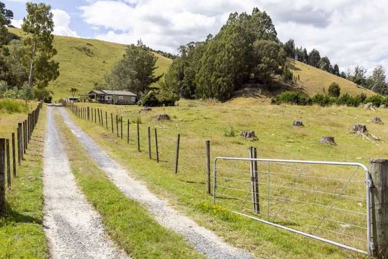 Photo of property in 312 Whangamata Road, Kinloch, Taupo, 3377