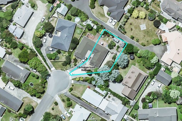 Photo of property in 11b Graham Grove, Waikanae, 5036