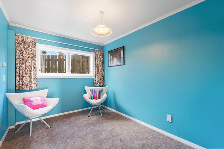 Photo of property in 1 Matipo Avenue, Pomare, Rotorua, 3015