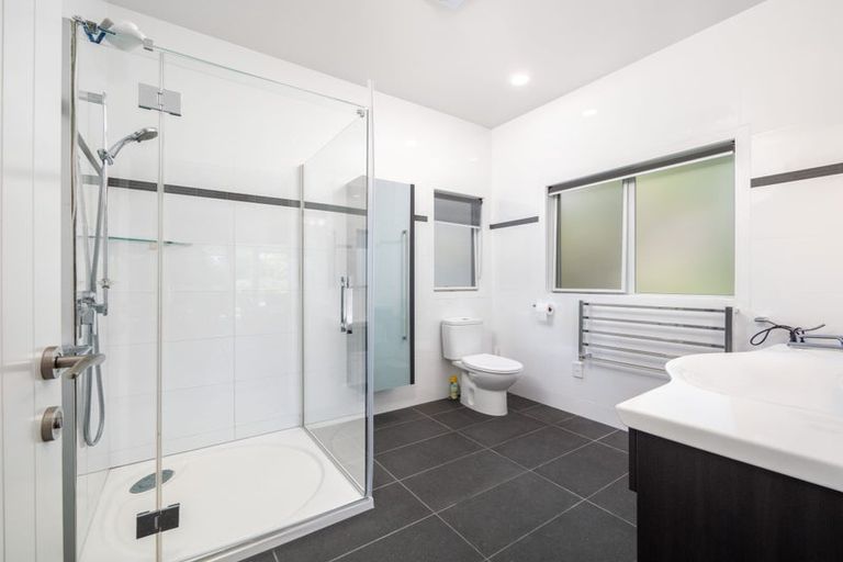 Photo of property in 18 Karaka Drive, Kerikeri, 0230