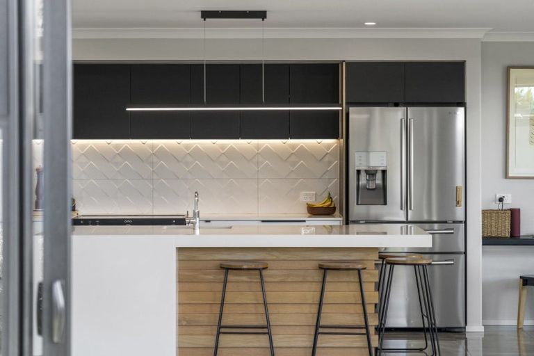 Photo of property in 17 Charlotte Drive, Omokoroa, 3114