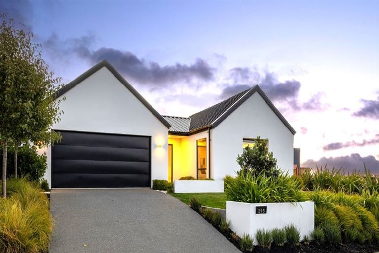 Photo of property in 316 Worsleys Road, Westmorland, Christchurch, 8025