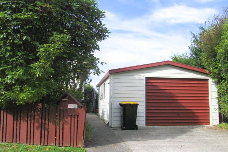 Photo of property in 10 Westra View, Tawa, Wellington, 5028