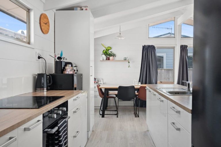 Photo of property in 288a Papamoa Beach Road, Papamoa Beach, Papamoa, 3118