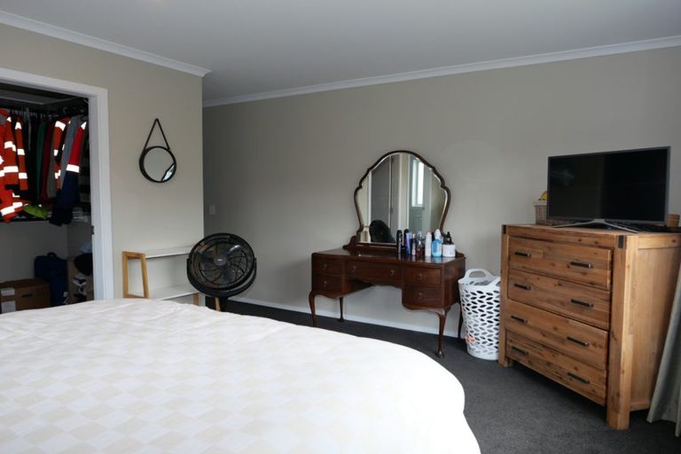 Photo of property in 37 Gallipoli Place, Paraparaumu, 5032