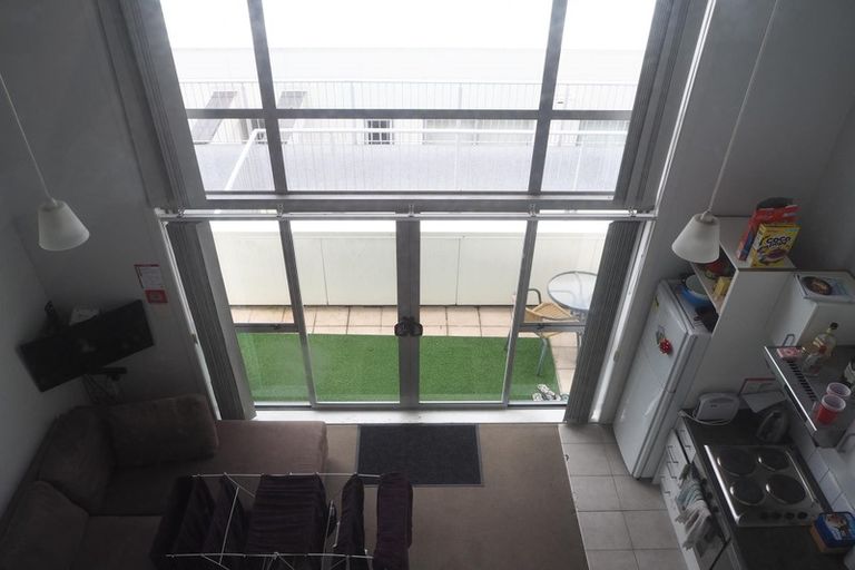 Photo of property in The Nautilus Apartments, 5b/18 Hobson Street, Auckland Central, Auckland, 1010