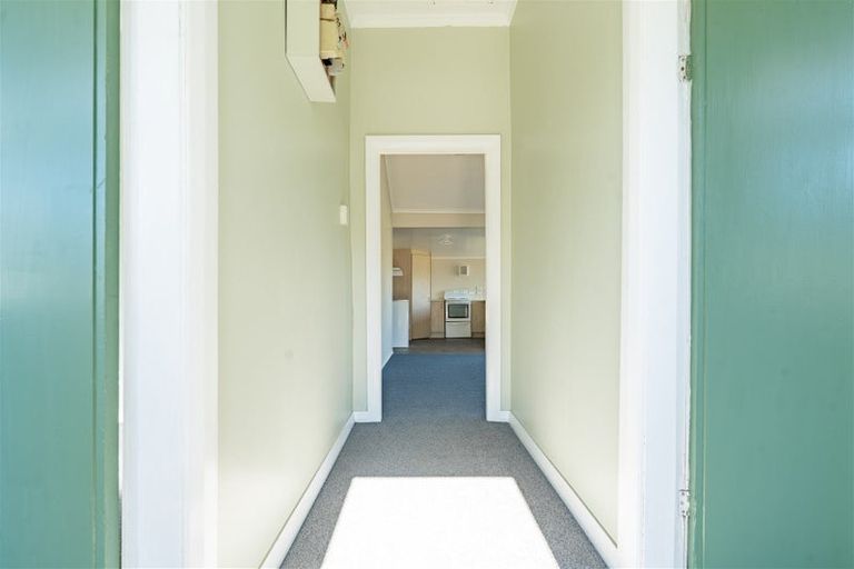 Photo of property in 5 Moore Street, Milton, 9220