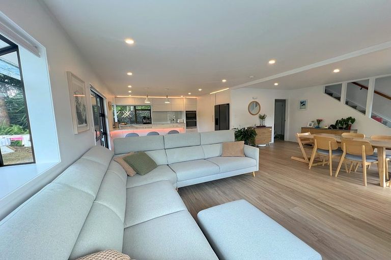 Photo of property in 2/24 Hattaway Avenue, Bucklands Beach, Auckland, 2012