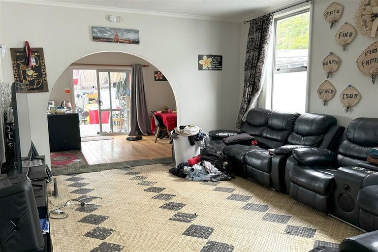 Photo of property in 33 Murray Street, Greymouth, 7805