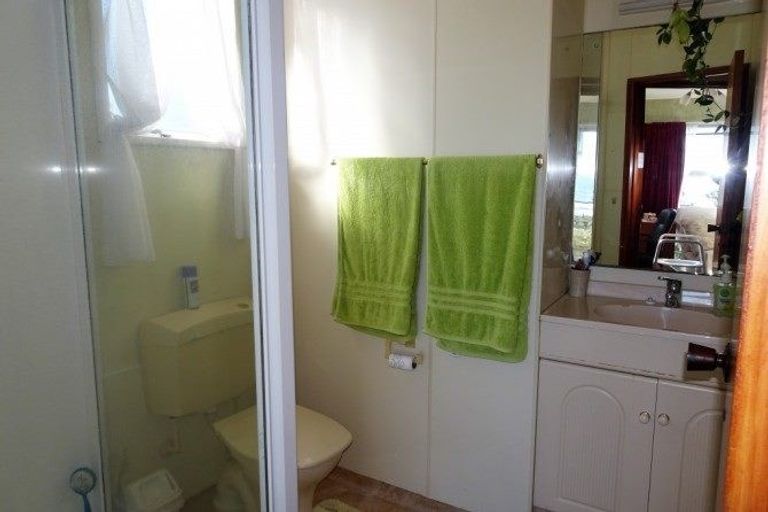 Photo of property in 20 Weenink Road, Karoro, Greymouth, 7805