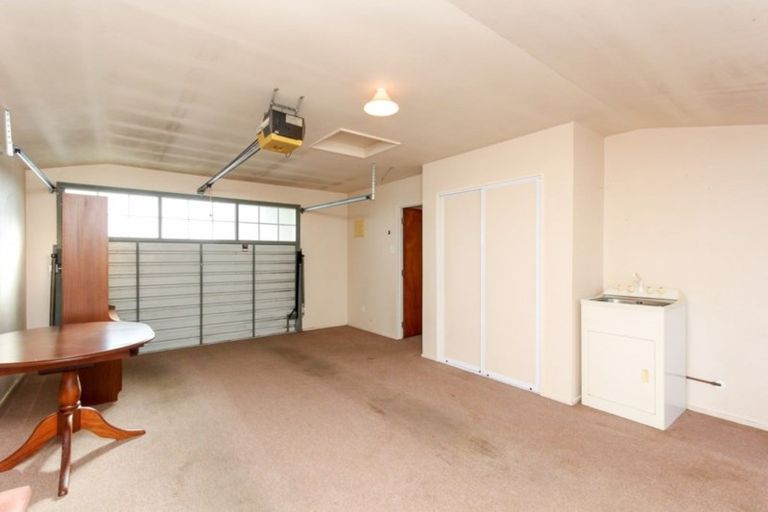 Photo of property in 1/9 Tukapa Street, Westown, New Plymouth, 4310