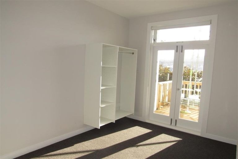 Photo of property in 67 Hawker Street, Mount Victoria, Wellington, 6011