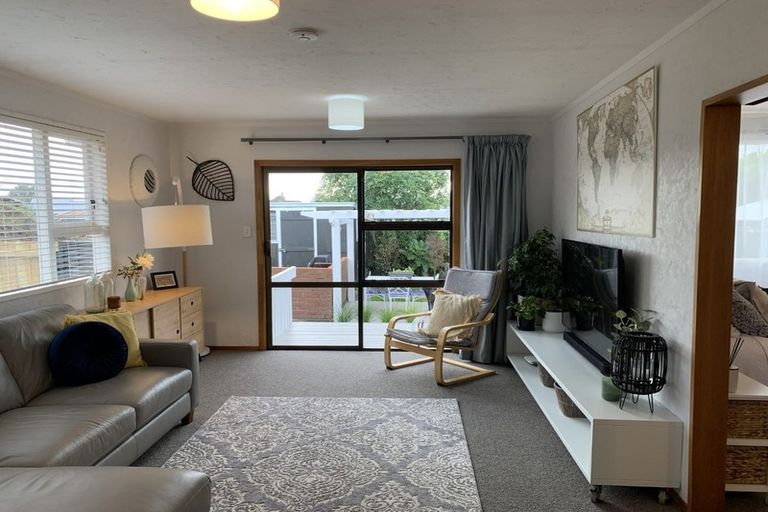 Photo of property in 66 Toi Street, Otaki Beach, Otaki, 5512