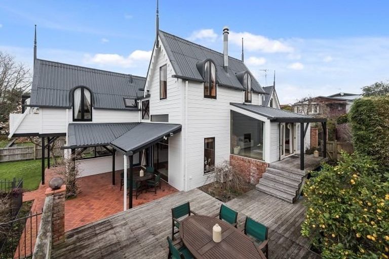 Photo of property in 58a Lake Crescent, Hamilton Lake, Hamilton, 3204