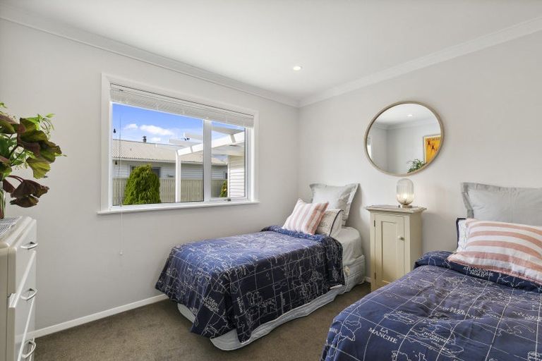 Photo of property in 7 Harbour Park Terrace, Khandallah, Wellington, 6035