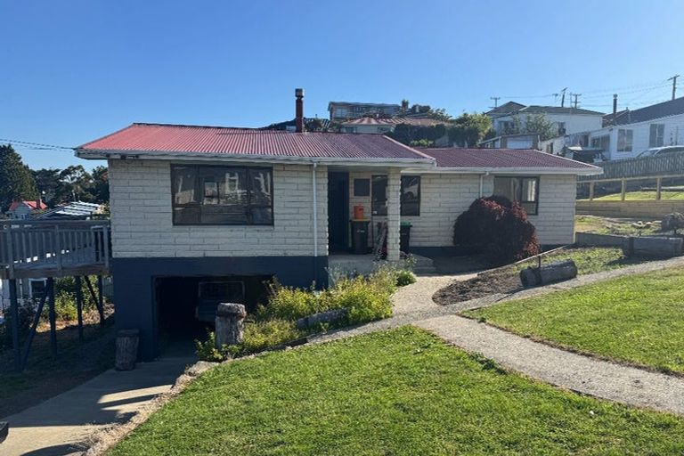 Photo of property in 5 Burns Street, Port Chalmers, 9023