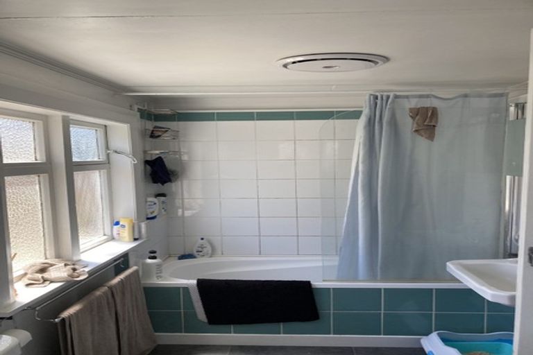 Photo of property in 54 Elizabeth Street, Mount Victoria, Wellington, 6011