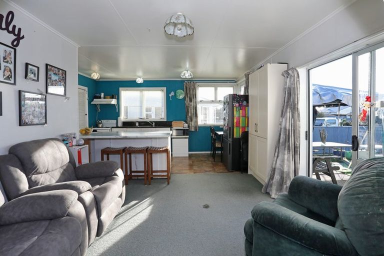 Photo of property in 17 Collins Crescent, Feilding, 4702