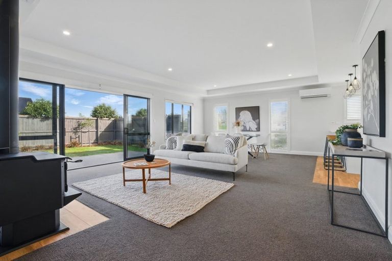 Photo of property in 18 Silver Peaks Drive, West Melton, 7618