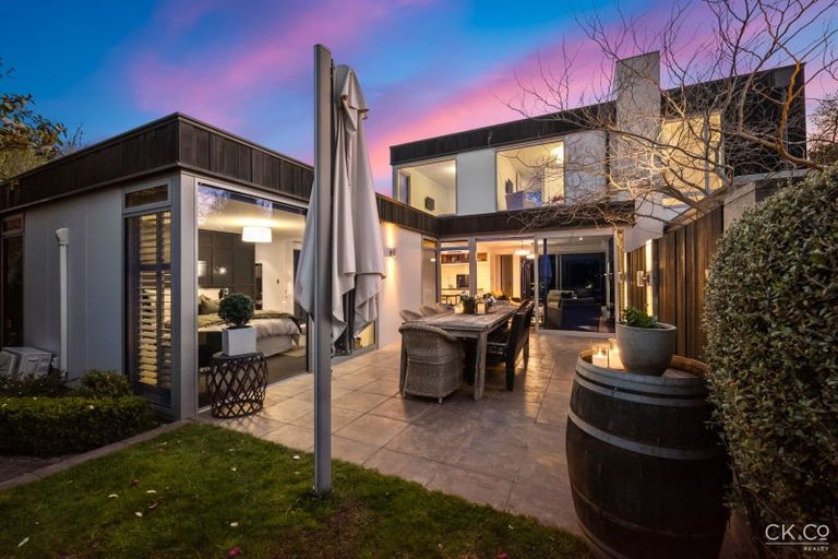 Photo of property in 11 Parkwood Grove, Trentham, Upper Hutt, 5018