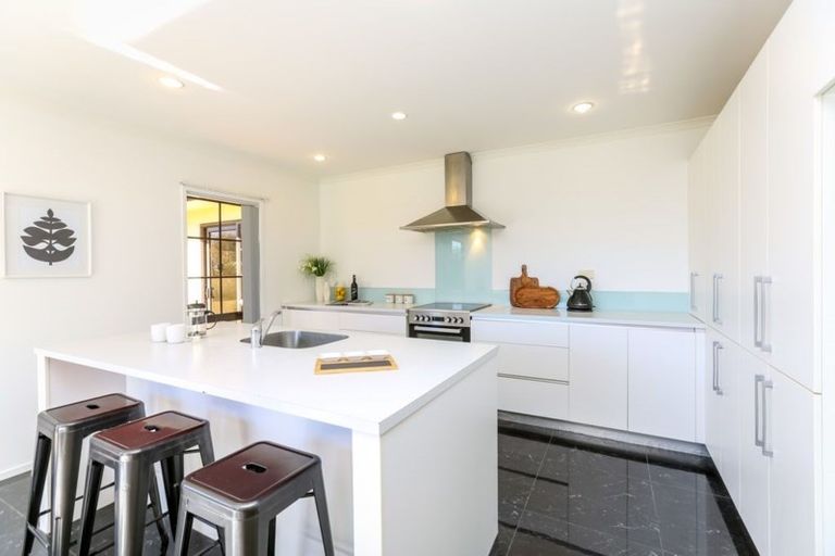 Photo of property in 70a Shelter Grove, Frankleigh Park, New Plymouth, 4310