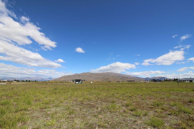 Photo of property in 8 Matukituki Crescent, Twizel, 7901