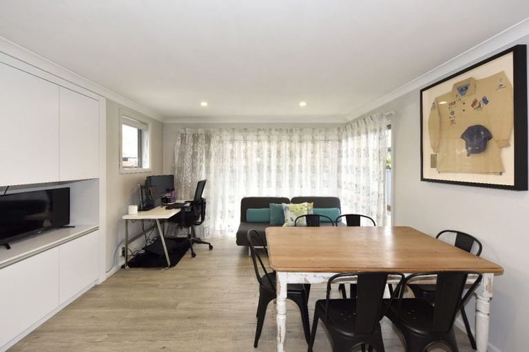 Photo of property in 32 Wingate Street, Redwood, Christchurch, 8051