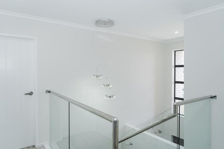 Photo of property in 79c Russell Road, Manurewa, Auckland, 2102