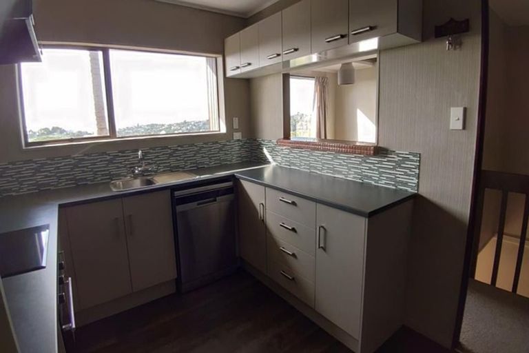 Photo of property in 1/107 John Downs Drive, Browns Bay, Auckland, 0630