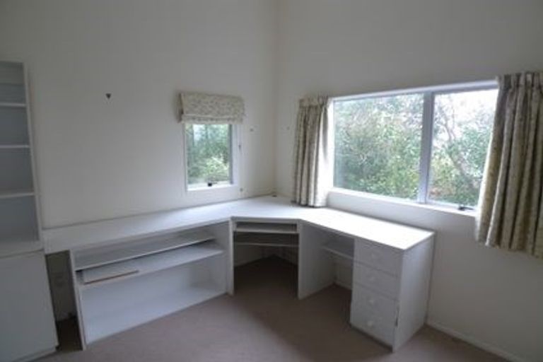 Photo of property in 6b Auckland Terrace, Melrose, Wellington, 6023