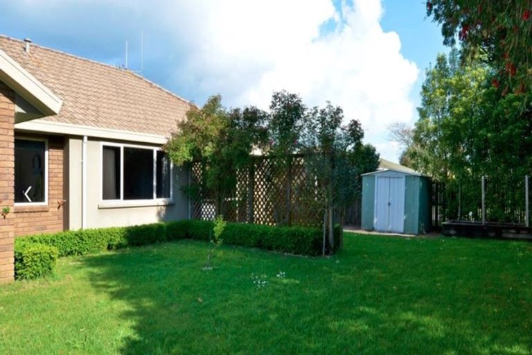 Photo of property in 18 Halcione Close, Flagstaff, Hamilton, 3210