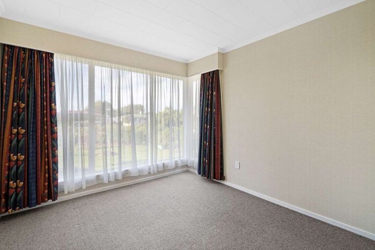 Photo of property in 2 Highfield Terrace, Newfield, Invercargill, 9812