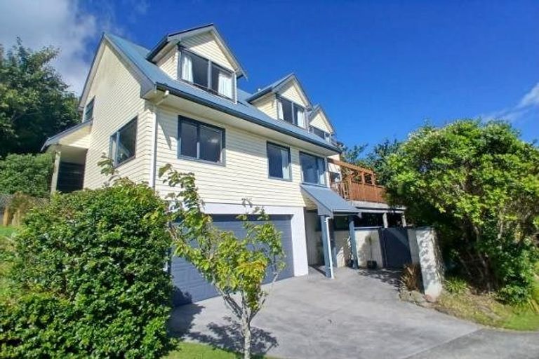 Photo of property in 11 Carmichael Street, Johnsonville, Wellington, 6037